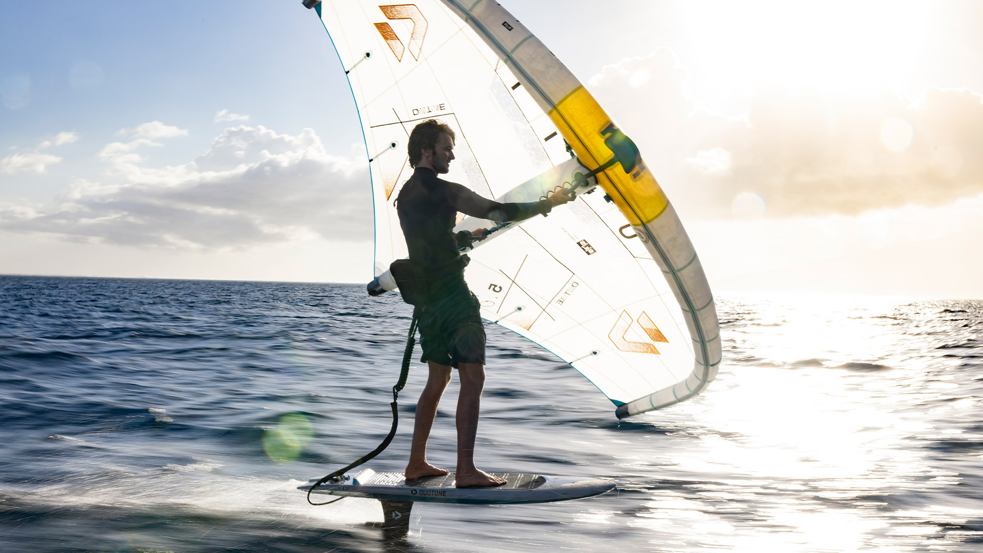 Wing Foiling with the Foil Assist